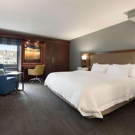 Hampton Inn Appleton-Fox River Mall Area Εξωτερικό φωτογραφία