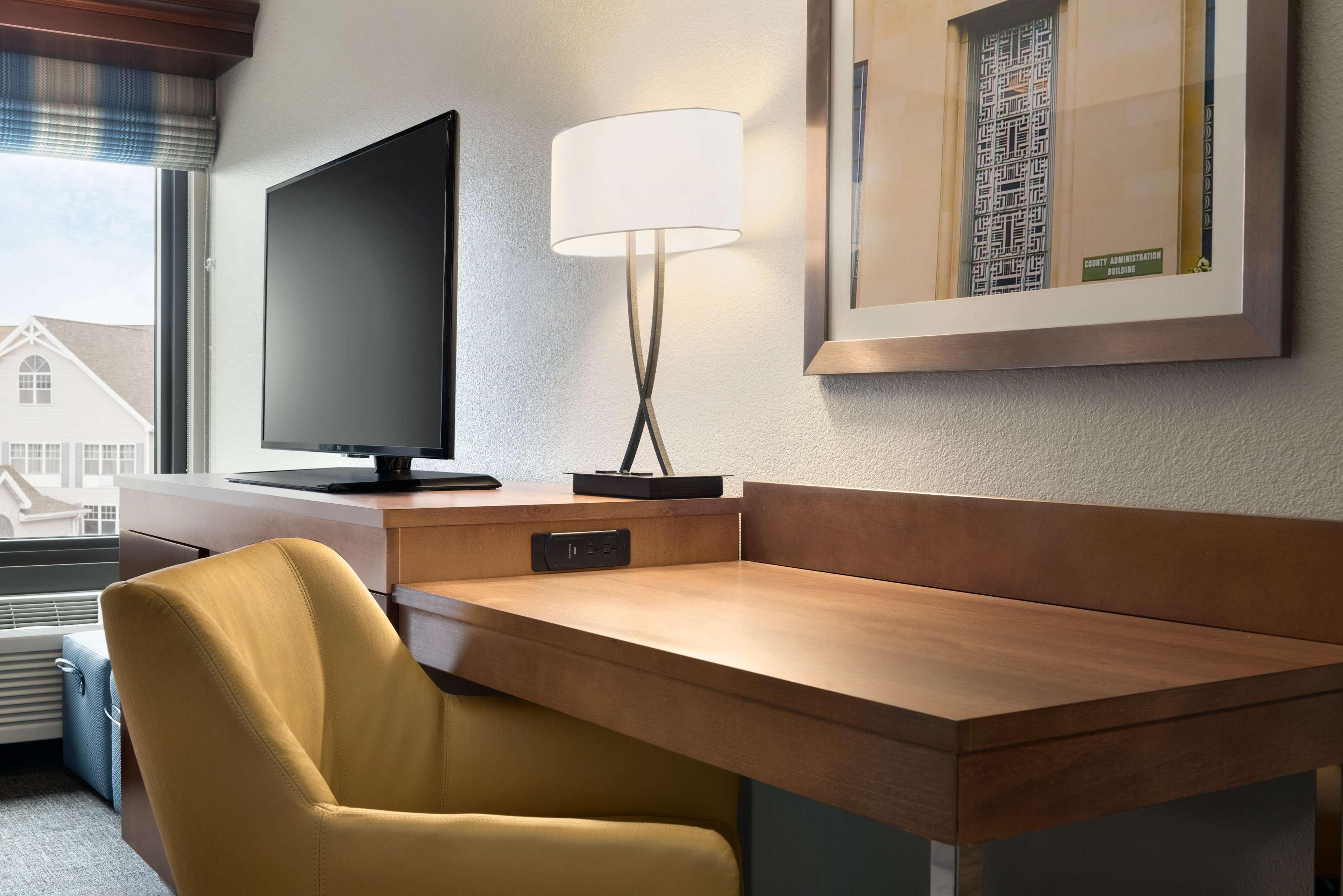 Hampton Inn Appleton-Fox River Mall Area Εξωτερικό φωτογραφία