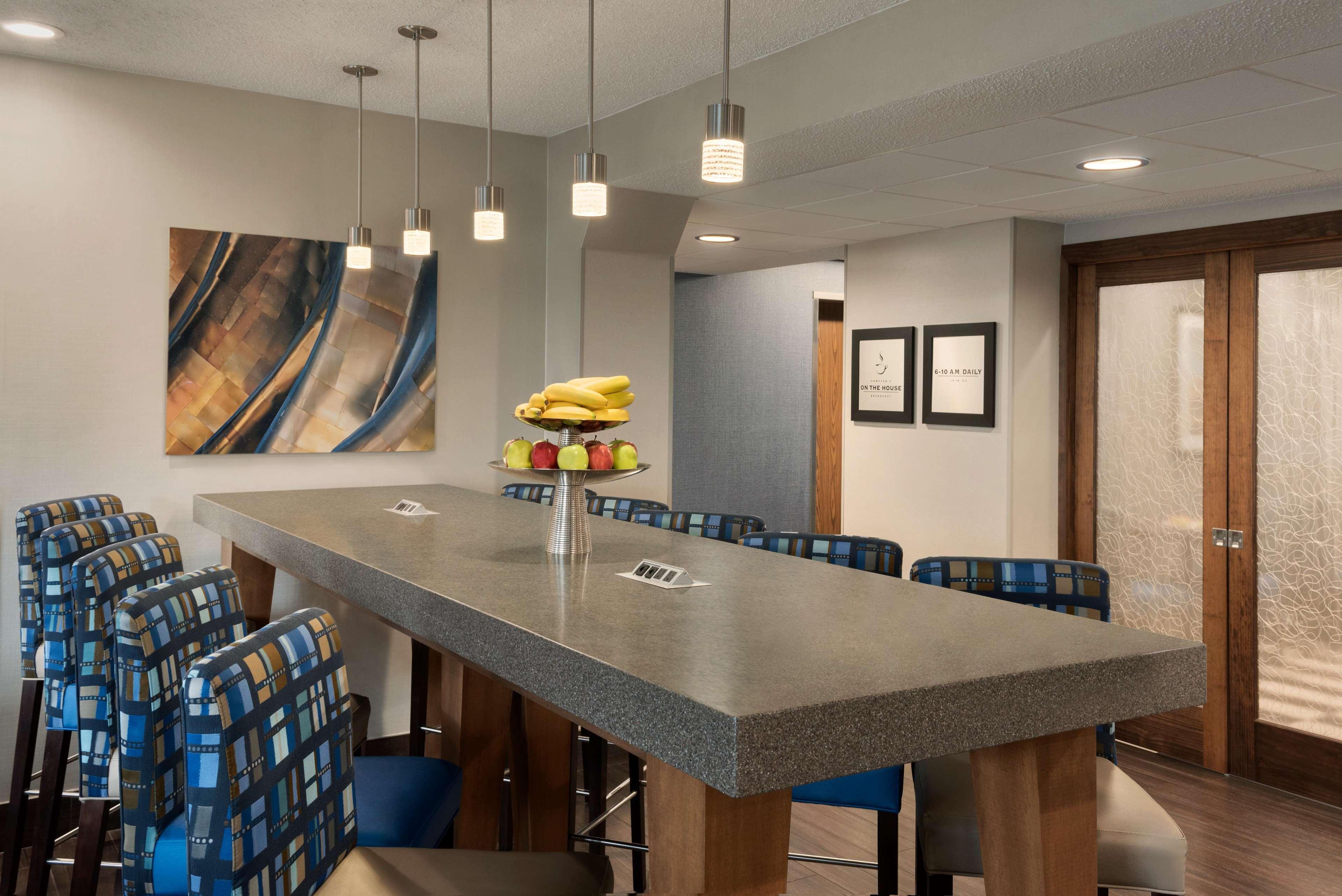 Hampton Inn Appleton-Fox River Mall Area Εξωτερικό φωτογραφία