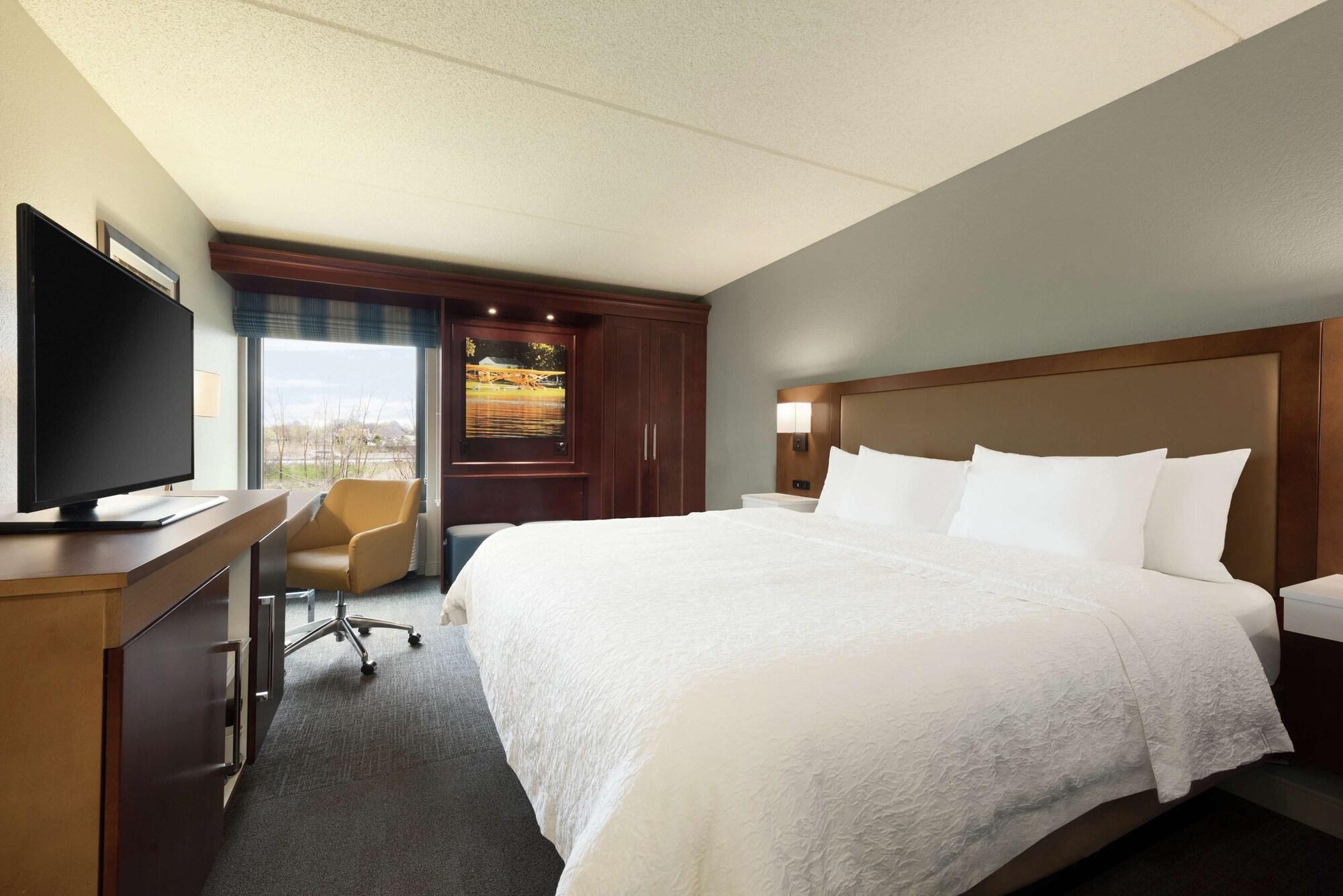 Hampton Inn Appleton-Fox River Mall Area Εξωτερικό φωτογραφία