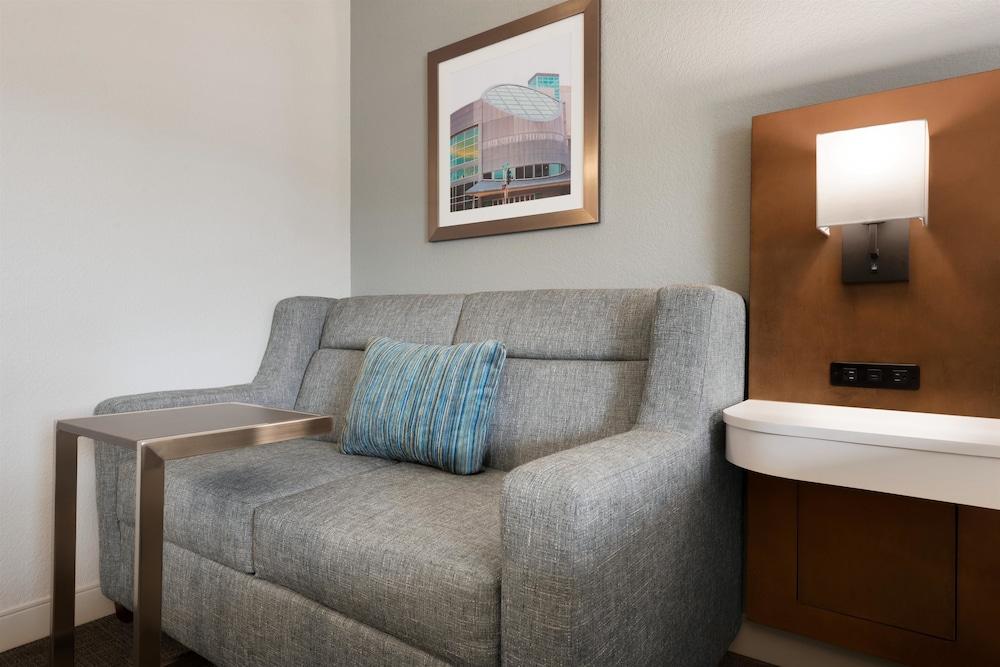 Hampton Inn Appleton-Fox River Mall Area Εξωτερικό φωτογραφία