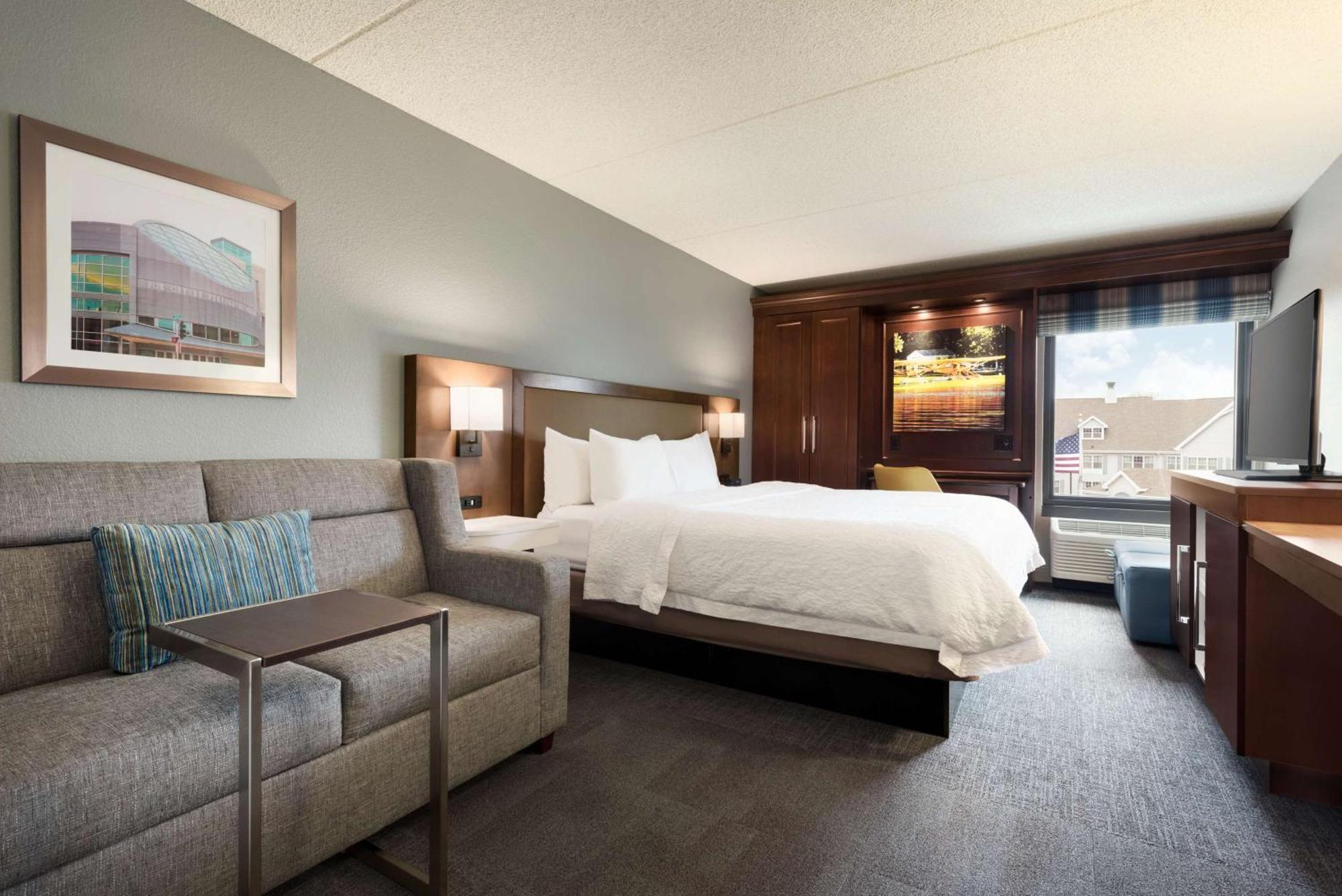 Hampton Inn Appleton-Fox River Mall Area Εξωτερικό φωτογραφία