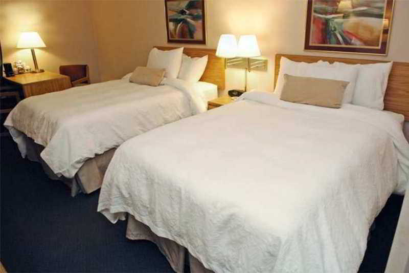 Hampton Inn Appleton-Fox River Mall Area Δωμάτιο φωτογραφία